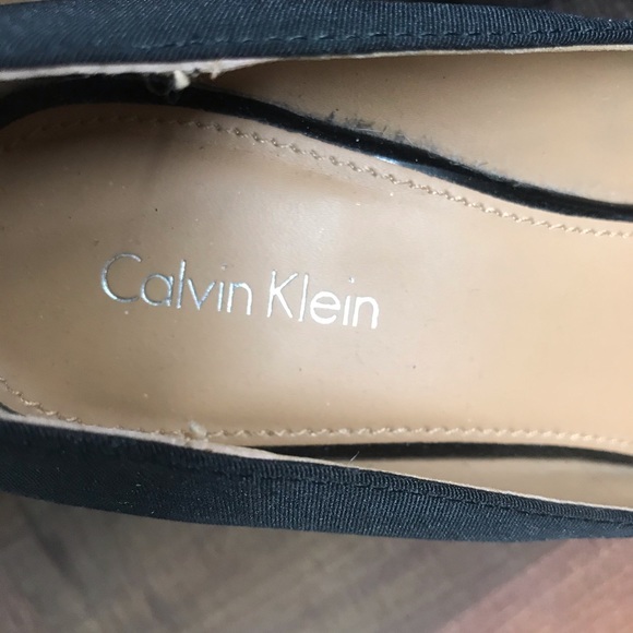 Calvin Klein Pippa Wedge 8 - Picture 3 of 6